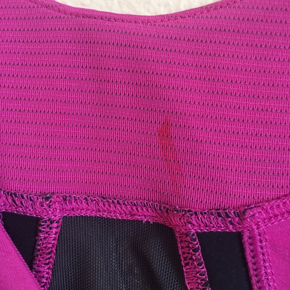 Lululemon Scoop Neck Magenta Athletic Tank Top - Picture 4 of 7